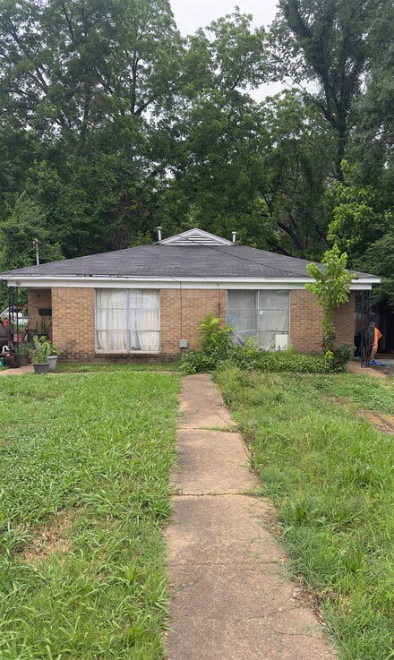 561 Berclair Rd, Memphis, TN 38122