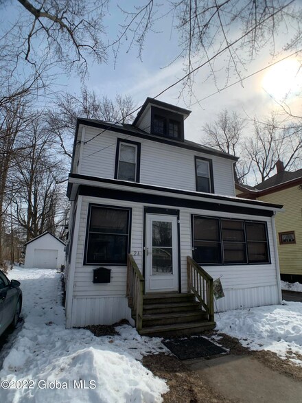 24 Wilson Ave, Schenectady, NY 12304