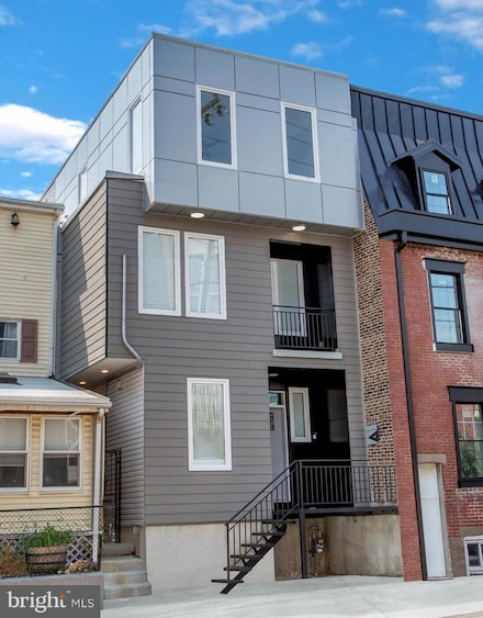 1214 E Fletcher St, Philadelphia, PA 19125