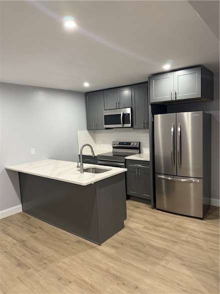 606 River Ave Unit B, Providence, RI 02908