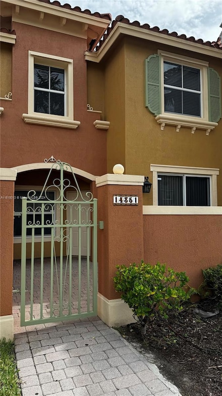 14351 SW 10th St Unit 2304, Pembroke Pines, FL 33027