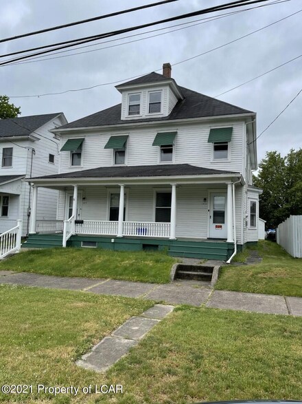 1419 N Market St, Berwick, PA 18603