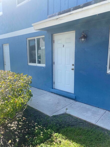 105 E Tiffany Dr Unit 20, West Palm Beach, FL 33407