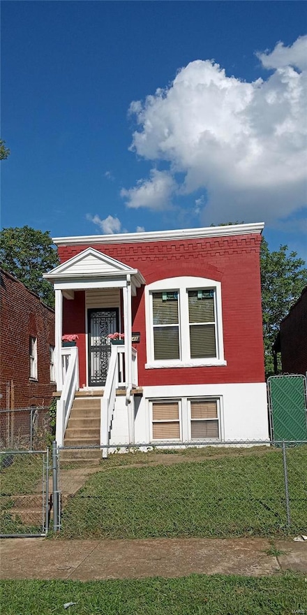 1148 Aubert Ave, Saint Louis, MO 63113