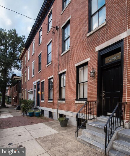 608 N 21st St, Philadelphia, PA 19130