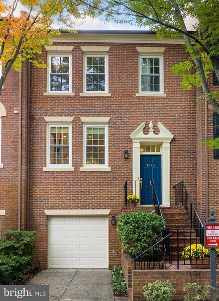 3572 Winfield Ln NW, Washington, DC 20007