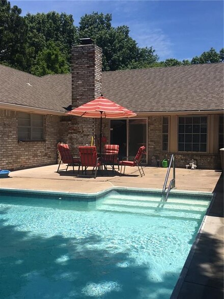 426 Piney Oak Dr, Norman, OK 73072