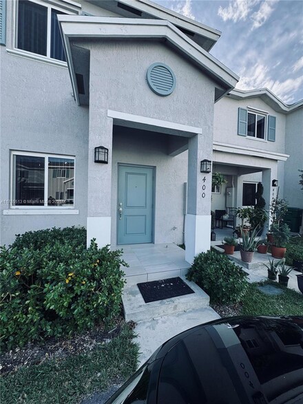 400 NW 12th Place, Florida City, FL 33034