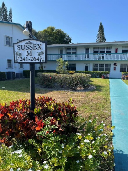 262 Sussex M Unit 262, West Palm Beach, FL 33417