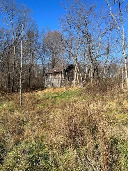 10549 Pleasant Valley Rd NE, Frazeysburg, OH 43822