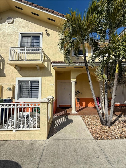 7459 NW 178th Terrace, Hialeah, FL 33015