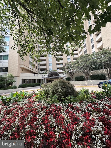 4601 N Park Ave, Chevy Chase, MD 20815