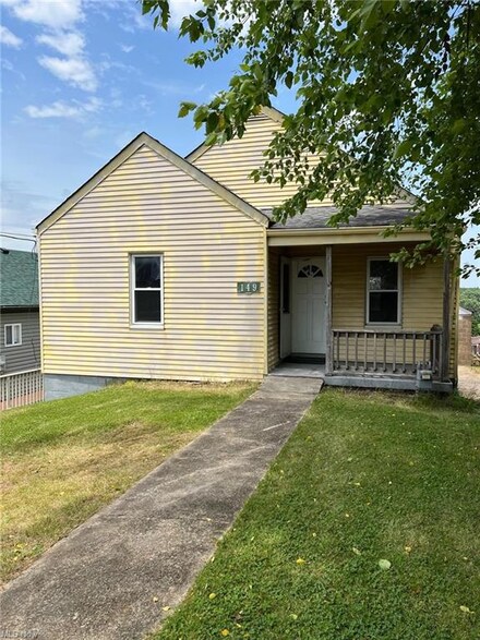 149 Owings St, Weirton, WV 26062