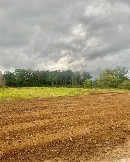 1727 Crescent Lake Rd, Waterford Township, MI 48327