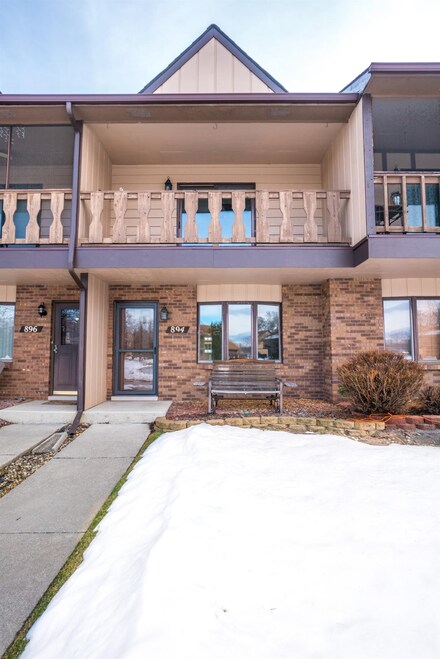 894 Jordan Cir, Schererville, IN 46375