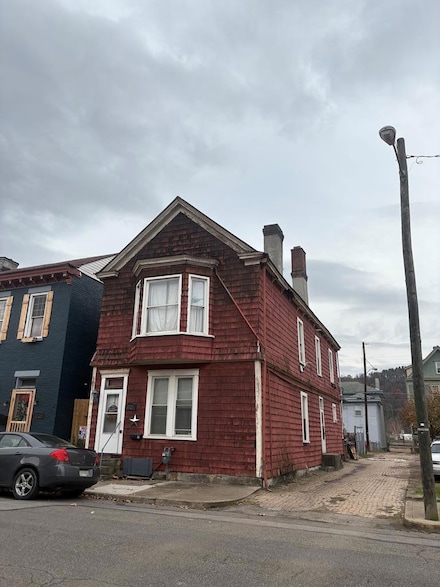 3725 Eoff St, Wheeling, WV 26003