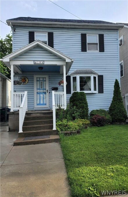 104 Henrietta Ave, Buffalo, NY 14207