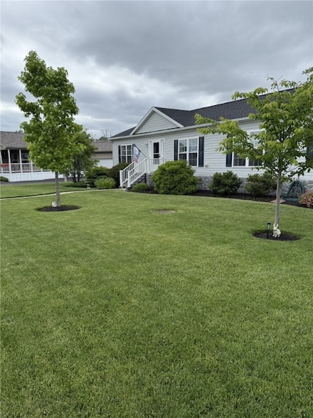 6296 Kims Dr, Victor, NY 14564