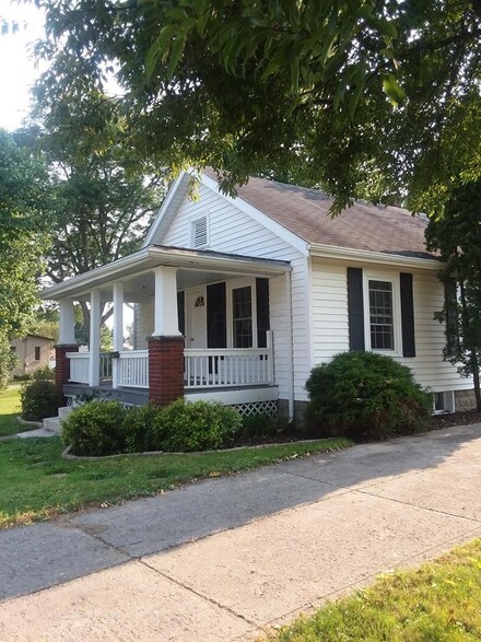 809 Newark Rd, Mount Vernon, OH 43050