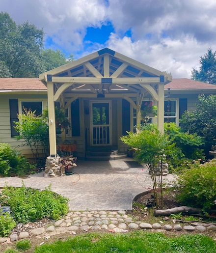 8356 Lower River Rd, Grants Pass, OR 97526