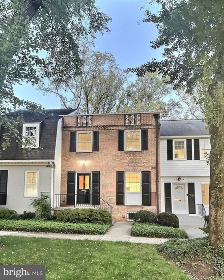 3531 Hamlet Place, Chevy Chase, MD 20815
