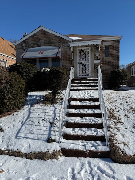 9811 S Woodlawn Ave, Chicago, IL 60628