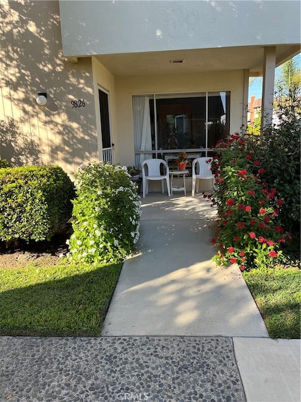 9826 Coral Cove Cir, Huntington Beach, CA 92646