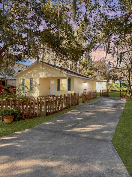18 Davis St, Saint Augustine, FL 32084