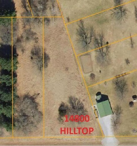 14800 Hilltop Dr, Cement City, MI 49233