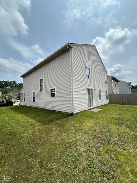 4264 Village Trace Dr, Indianapolis, IN 46254
