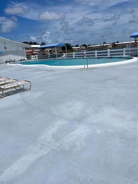 815 SW 10th Terrace Unit 21V, Hallandale Beach, FL 33009