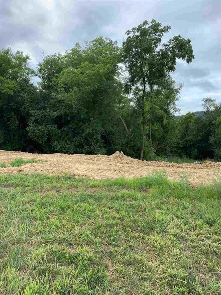 Lot 52 S Pointe Estates, Dubuque, IA 52003