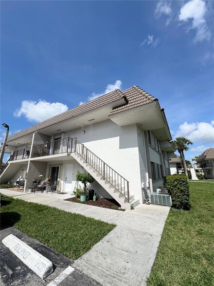 7071 SW 129th Ave Unit 7, Miami, FL 33183