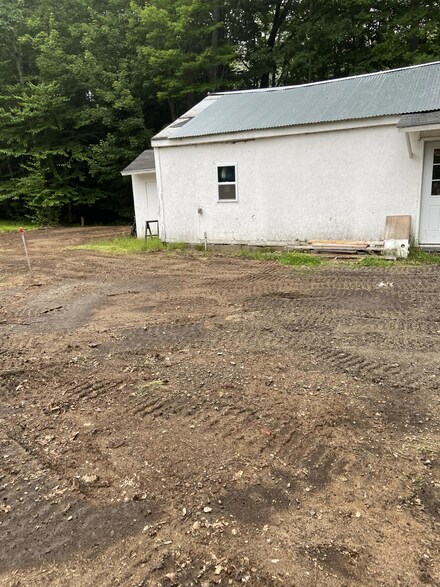 86 Rocky Dundee Rd, Buxton, ME 04093