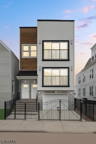 30 Fabyan Place, Newark, NJ 07108