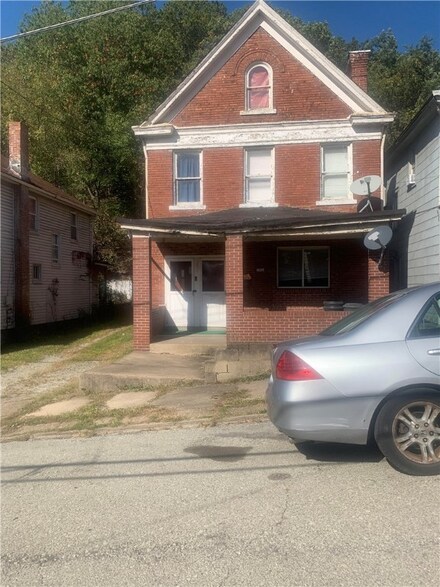 1001 Oak Ave, Turtle Creek, PA 15145