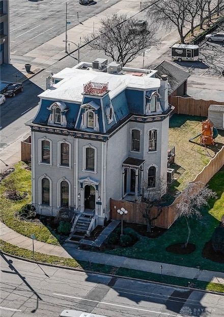 208 W Monument Ave, Dayton, OH 45402