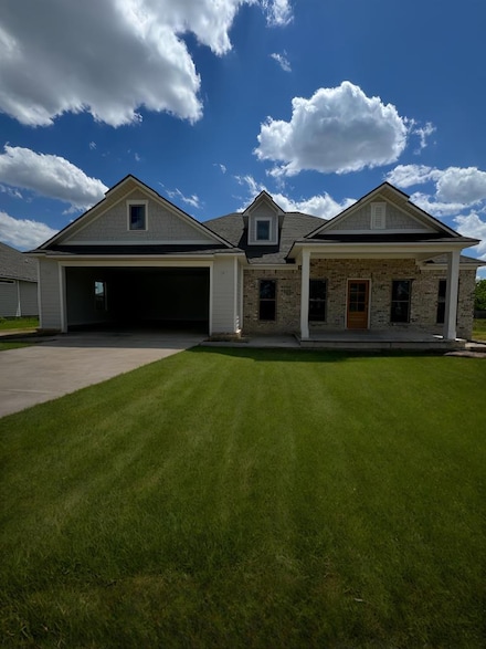 372 Ellen's Walk, Tifton, GA 31794