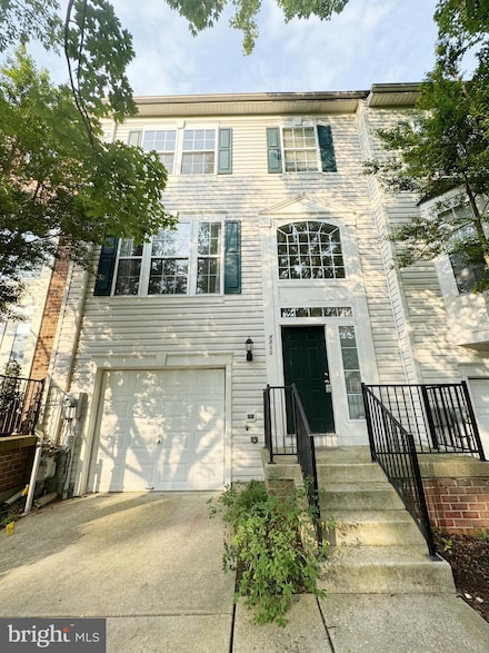 8800 Stonehouse Dr, Ellicott City, MD 21043