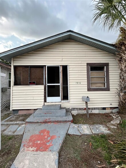 1916 E 21st Ave, Tampa, FL 33605