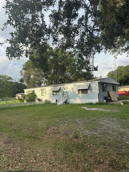 2621 Island Oaks W, Lakeland, FL 33805