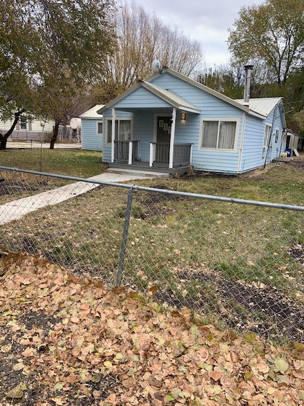 1045 S I St, Lakeview, OR 97630