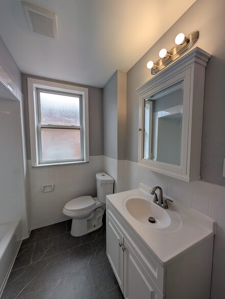 506 N 13th St Unit 2nd floor, Newark, NJ 07107