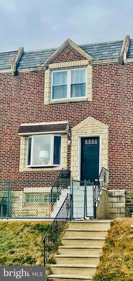 8154 Leon St, Philadelphia, PA 19136