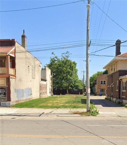 1802 E 3rd St, Dayton, OH 45403
