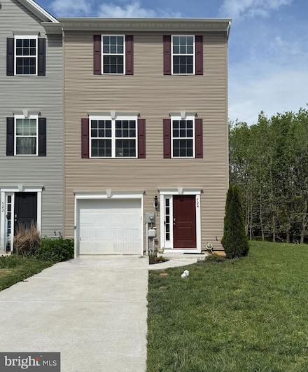 524 Abigail Ave, Waynesboro, PA 17268
