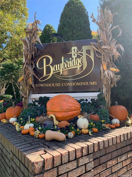 1338 Robin Ln Unit 1212, Bayside, NY 11360