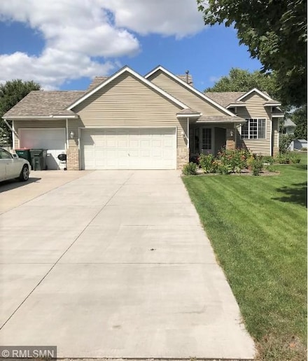 2815 88th Ln NE, Minneapolis, MN 55449