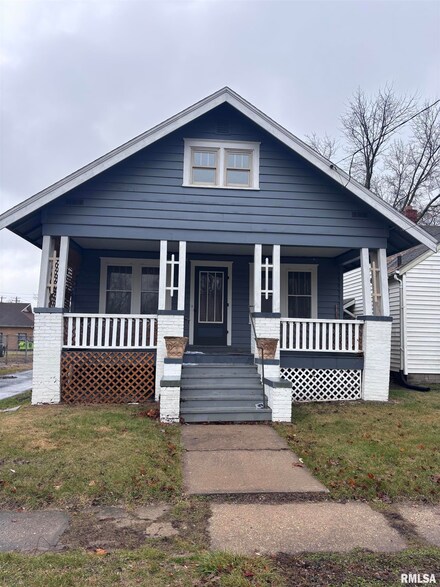 710 W Thrush Ave, Peoria, IL 61604