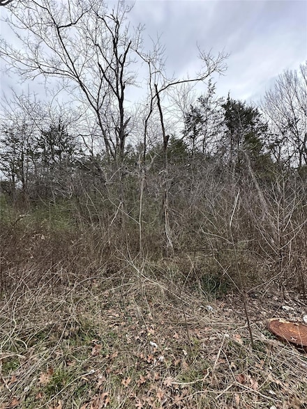 637 E Munson St, Denison, TX 75021